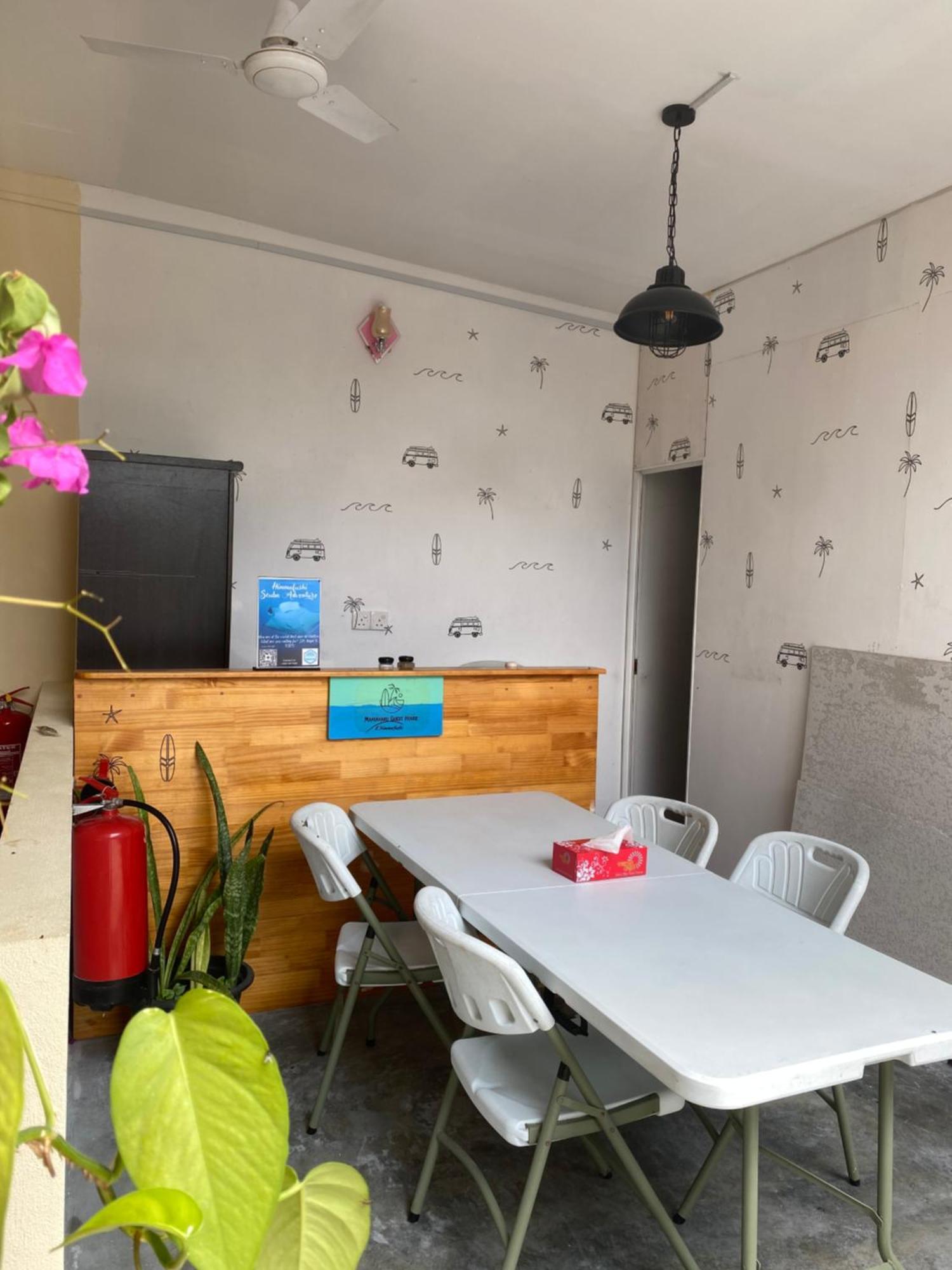 Maavaharu Guest House Himmafushi Extérieur photo